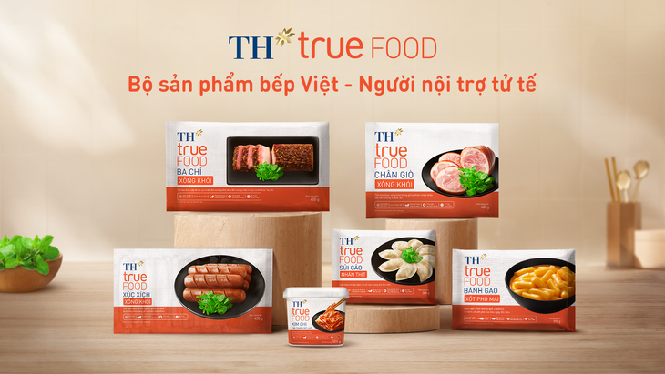 Ba bộ sản phẩm đầu tiên trong nhóm sản phẩm TH true FOOD &quot;Bếp Việt - Người nội trợ tử tế&quot; được Tập đoàn TH ra mắt bao gồm: Bánh gạo, Sủi cảo và Kim chi